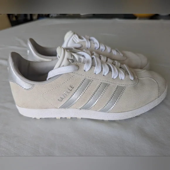 Adidas Gazelle Women's Spikeless Golf Shoes - Picture 11 of 16